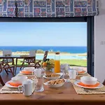 Cristelia Seafront & Pool *