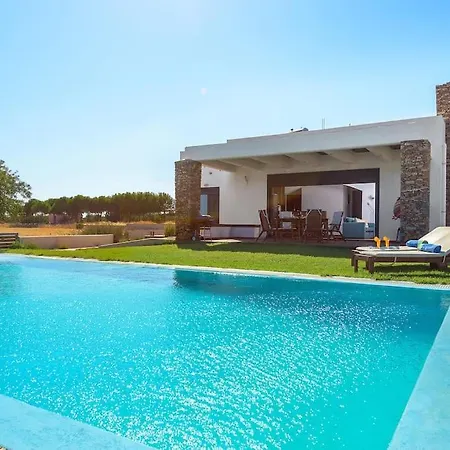 Christiliana Seaside Pool * Λαχανιά