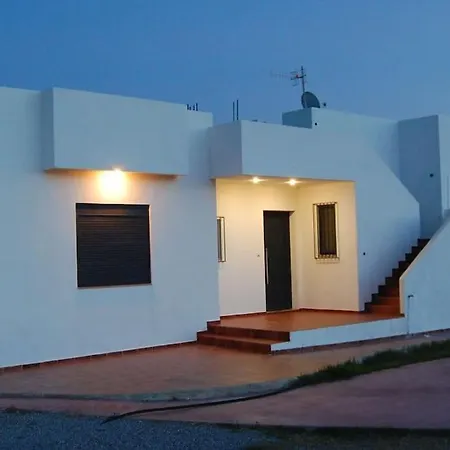 Christiliana Seaside Pool Βίλα Λαχανιά