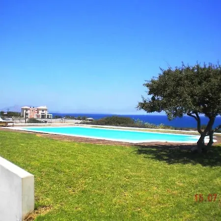 Christiliana Seaside Pool Λαχανιά