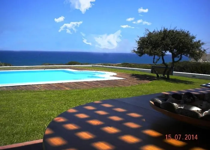 Cristelia Seafront & Pool