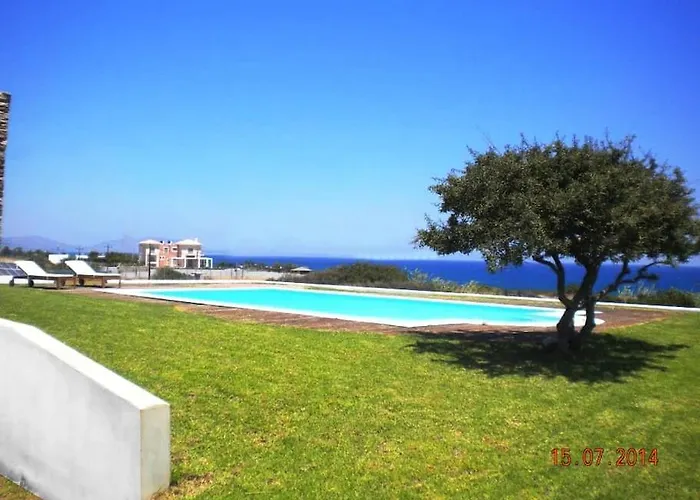 Cristelia Seafront & Pool Lahaniá