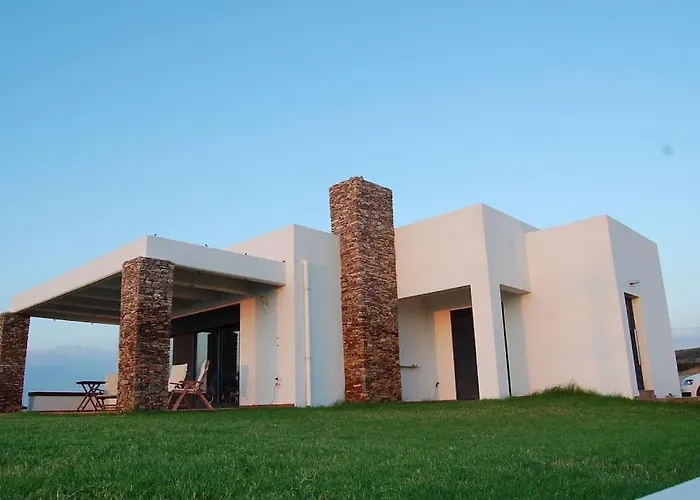 Cristelia Seafront & Pool Lahaniá