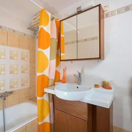 Вилла Cristelia Seafront & Pool