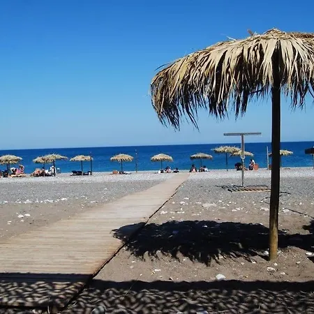 Cristelia Seafront & Pool Lachania