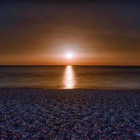 Villa Cristelia Seafront & Pool