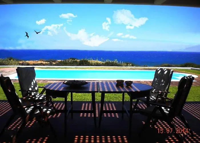 Cristelia Seafront & Pool * Lachania