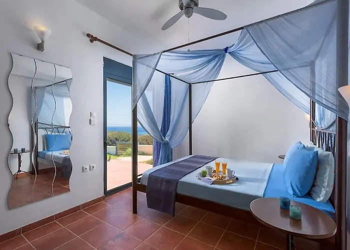 Cristelia Seafront & Pool Lachania